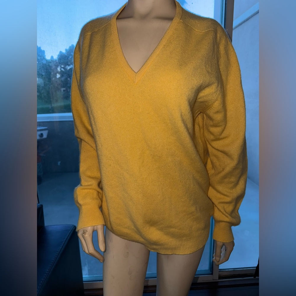 Lyle & Scott Golden V-Neck Sweater